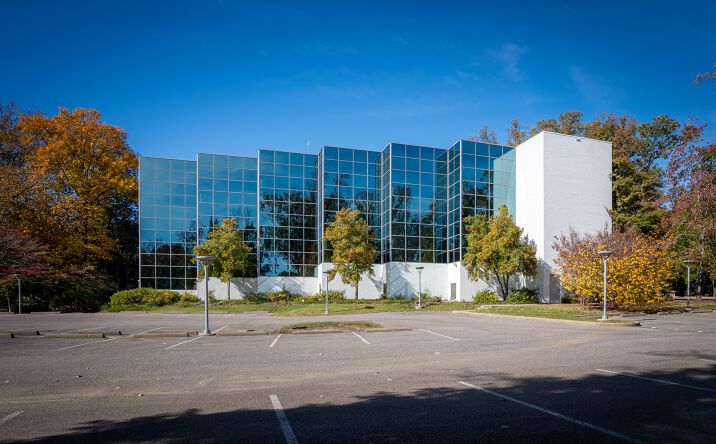 Pictures of Office property located at 1023 Cherry Rd, Memphis, TN 38117 for lease - image #1