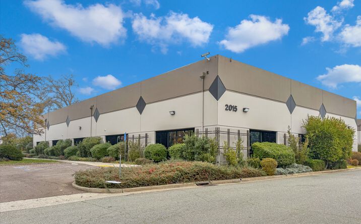 Pictures of Industrial property located at 2015 Airpark Ct, Auburn, CA 95602 for lease - image #1