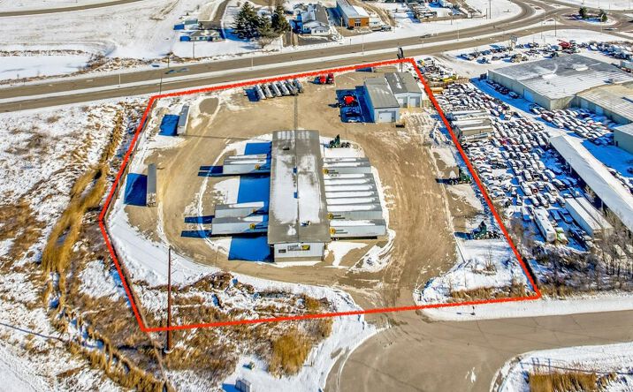 Pictures of Industrial property located at 3116 Marine Dr, Oshkosh, WI 54901 for lease - image #1
