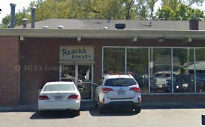 Pictures of Retail property located at 4057 East Livingston Ave, Columbus, OH 43227 for lease - image #1