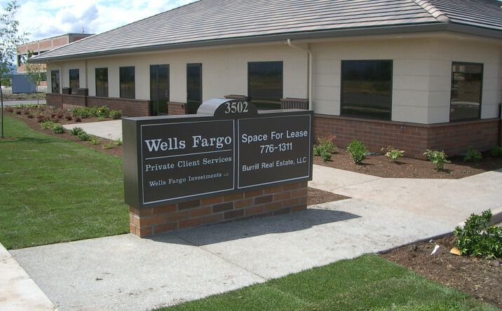 Pictures of Office property located at 3502 Excel Dr, Medford, OR 97504 for lease - image #1