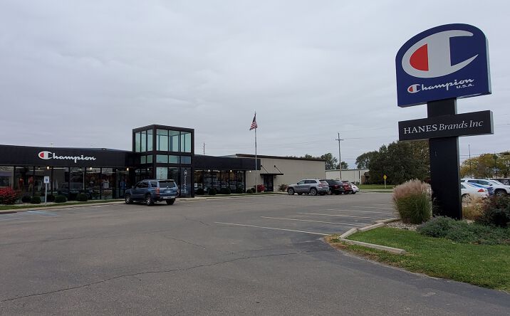 Pictures of Retail, Office property located at 520 McCall Rd, Manhattan, KS 66502 for lease - image #1