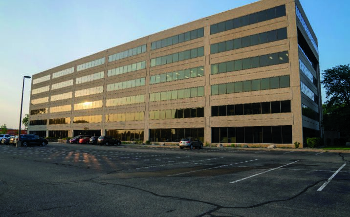 Pictures of Office property located at 7401 & 7300 Metro Blvd, Edina, MN 55439 for lease - image #1