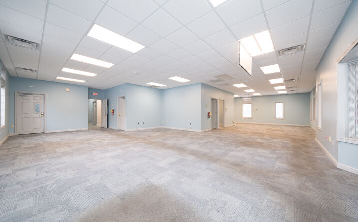 Pictures of Office property located at 401 Frederica St, Owensboro, KY 42301 for lease - image #1