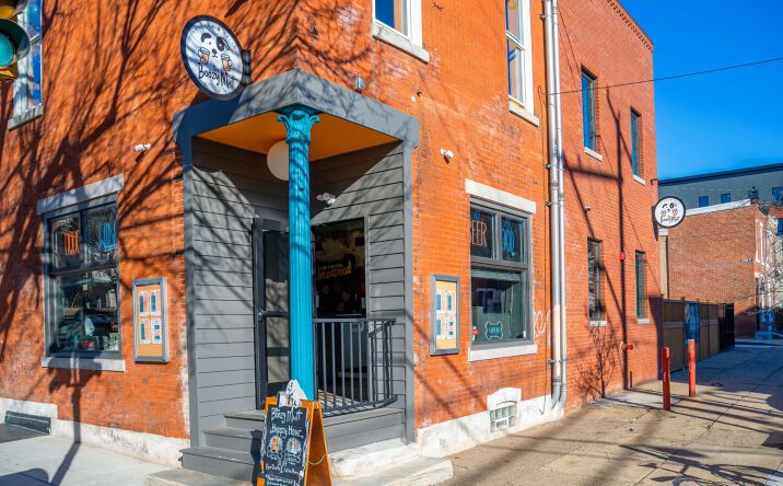 Pictures of Restaurant, Retail property located at 2633 Poplar St, Philadelphia, PA 19130 for lease - image #1