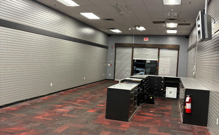 Pictures of Retail, Office, Restaurant property located at 200 Hornbeck Rd, Morgantown, WV 26508 for lease - image #1
