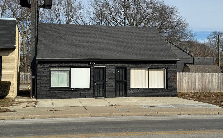 Pictures of Retail, Office property located at 2024 E 46th St, Indianapolis, IN 46205 for lease - image #1