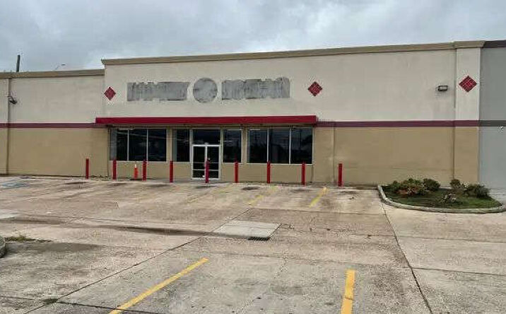 Pictures of Retail property located at 333 Veterans Blvd, Kenner, LA 70062 for lease - image #1