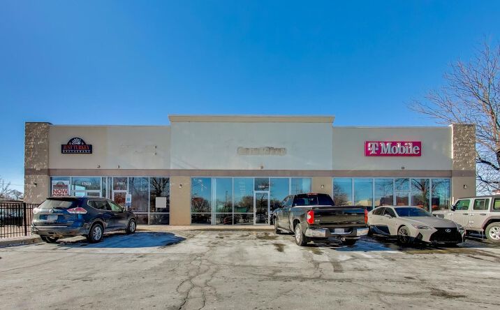 Pictures of Retail property located at 17923 Halsted Street, Homewood, IL 60430 for lease - image #1