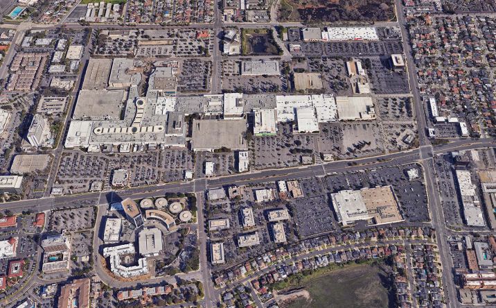 Pictures of Retail property located at 21842 Hawthorne Blvd, Torrance, CA 90503 for lease - image #1