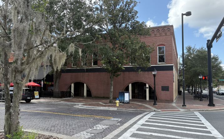 Pictures of Office property located at 1 SE 1st Ave, Gainesville, FL 32601 for lease - image #1