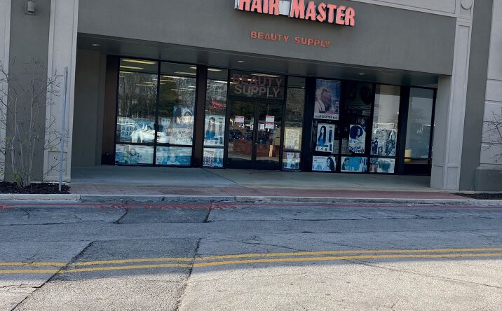Pictures of Retail, Office property located at 5600 Brainerd Rd, Chattanooga, TN 37411 for lease - image #1