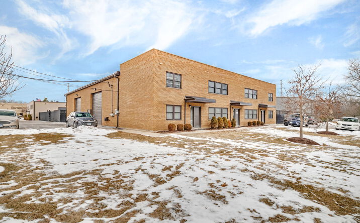 Pictures of Office, Industrial property located at 3S340 Rockwell St, Warrenville, IL 60555 for lease - image #1