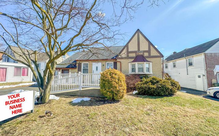 Pictures of Office property located at 1201 Easton Rd, Roslyn, PA 19001 for lease - image #1