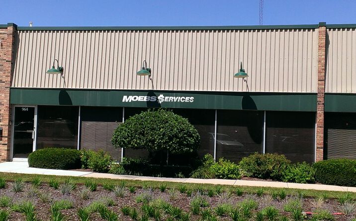 Pictures of Office, Industrial property located at 964 N Shore Dr, Lake Bluff, IL 60044 for lease - image #1
