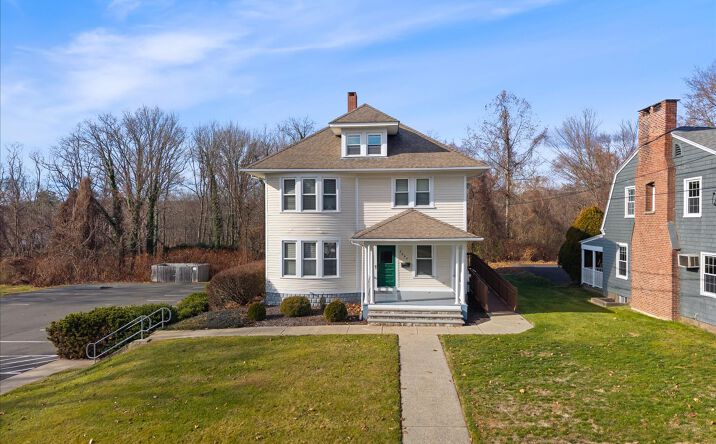Pictures of Office property located at 2040 Whitney Ave, Hamden, CT 06517 for lease - image #1