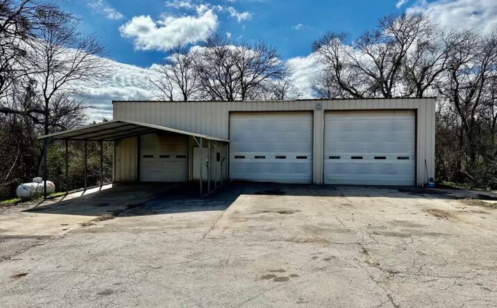 Pictures of Industrial property located at 400 W Ave O, Belton, TX 76513 for lease - image #1