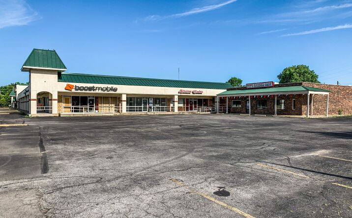 Pictures of Retail, Office property located at 1510 W 21st St, Wichita, KS 67203 for lease - image #1