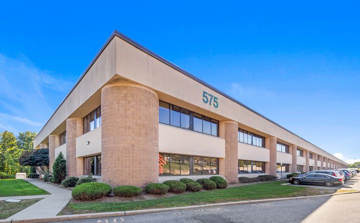 Pictures of Office property located at 575 Corporate Dr, Mahwah, NJ 07430 for lease - image #1