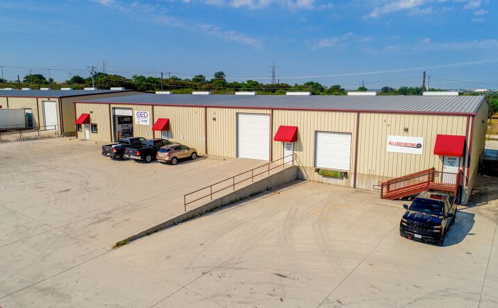 Pictures of Industrial, Special Purpose property located at 3915 S I-35 South Frontage Rd, New Braunfels, TX 78132 for lease - image #1