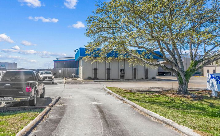 Pictures of Office, Industrial property located at 3301 W Admiral Doyle Dr, New Iberia, LA 70560 for lease - image #1