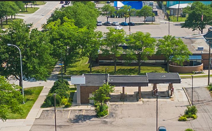 Pictures of Retail property located at 25501 Harper Ave, St. Clair Shores, MI 48081 for lease - image #1