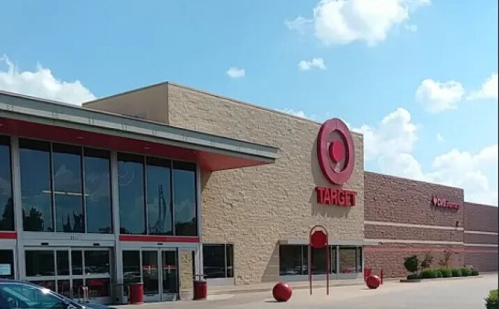 Pictures of Retail property located at 323 S Rangeline Rd, Joplin, MO 64801 for lease - image #1
