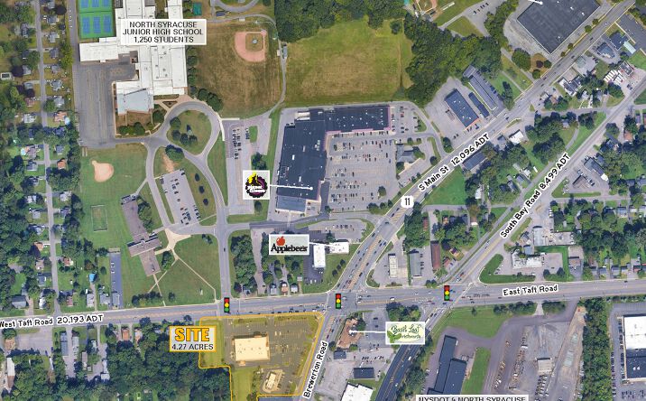 Pictures of Retail property located at 5380 W Taft Rd, North Syracuse, NY 13212 for lease - image #1