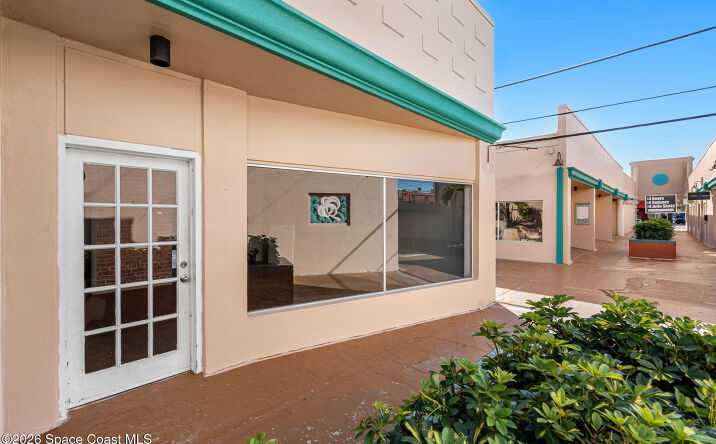 Pictures of Office, Retail property located at 819 E Strawbridge Avenue 105, Melbourne, FL 32901 for lease - image #1