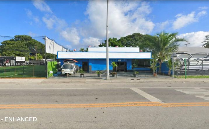 Pictures of Retail property located at 419 NW 79th St, Miami, FL 33150 for lease - image #1