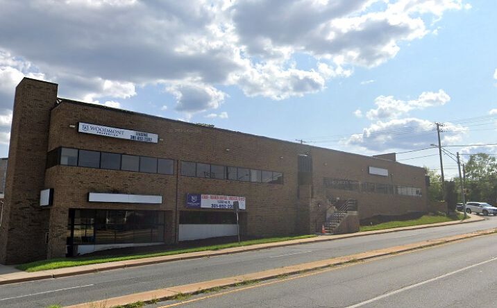 Pictures of Office, Retail property located at 12450 Parklawn Dr, Rockville, MD 20852 for lease - image #1