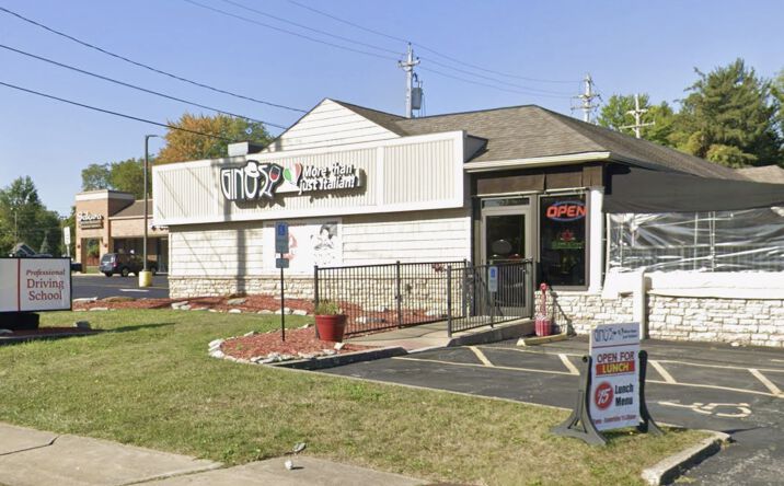 Pictures of Restaurant, Retail property located at 14952 Pearl Rd, Strongsville, OH 44136 for lease - image #1