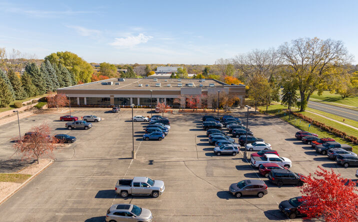 Pictures of Office, Industrial property located at 6900 W 110th St, Minneapolis, MN 55438 for lease - image #1