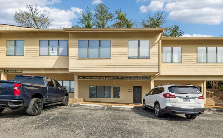 Pictures of Retail, Office property located at 165 Belle Forest Cir, Nashville, TN 37221 for lease - image #1