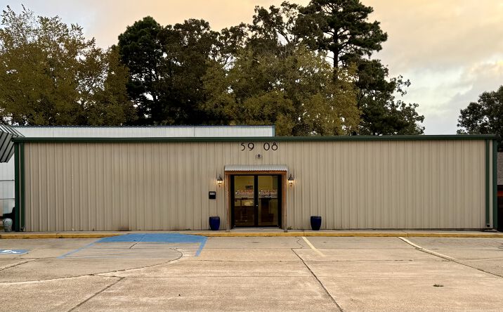 Pictures of Retail, Office, Special Purpose property located at 5908 N Market St, Shreveport, LA 71107 for lease - image #1