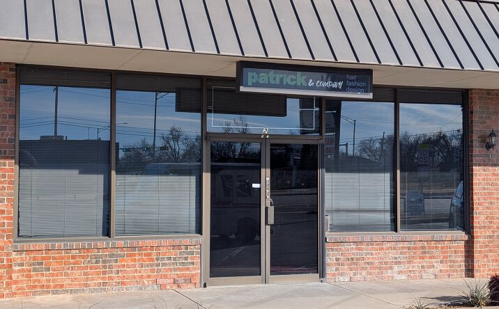 Pictures of Retail, Office, Restaurant property located at 720 NW Fort Sill Blvd, Lawton, OK 73507 for lease - image #1