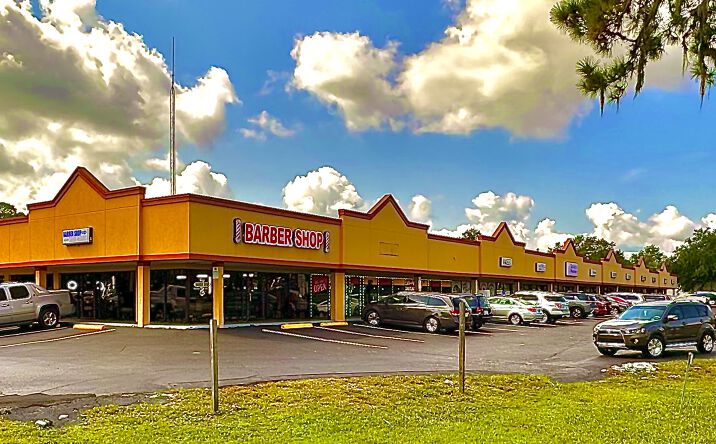 Pictures of Retail property located at 500 S Duncan Dr, Tavares, FL 32778 for lease - image #1