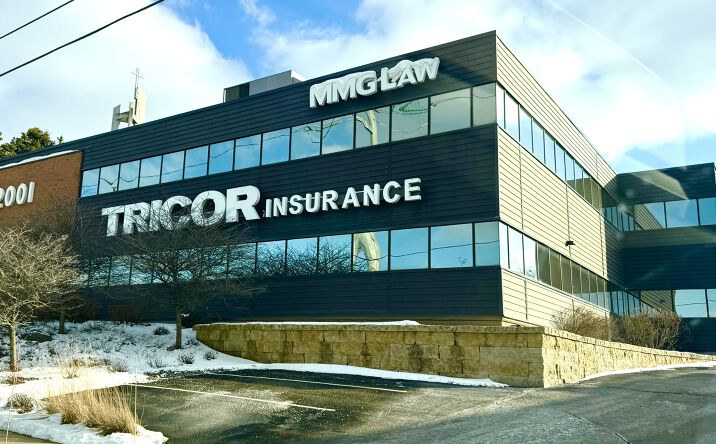 Pictures of Office property located at 2001 W Beltline Hwy, Madison, WI 53713 for lease - image #1