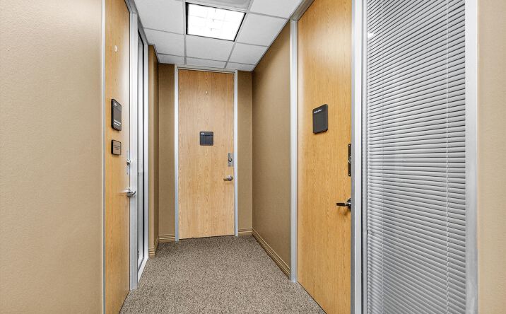 Pictures of Office property located at 2040 N Loop 336 W, Conroe, TX 77304 for lease - image #1