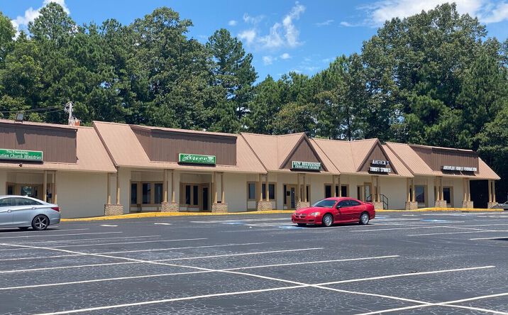 Pictures of Retail property located at 1200 Center Point Pkwy, Birmingham, AL 35215 for lease - image #1