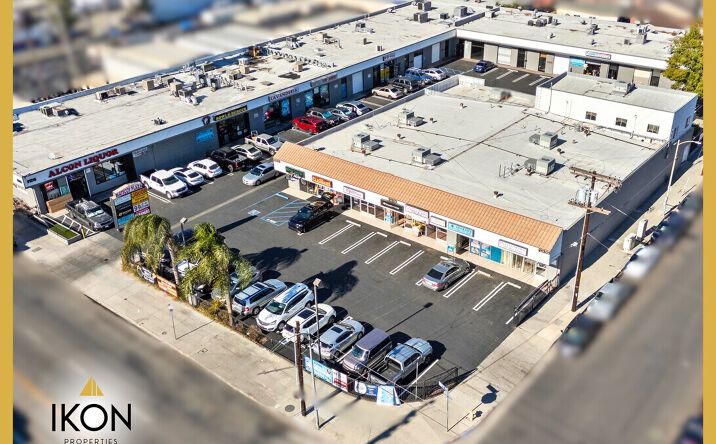 Pictures of Retail, Office, Industrial property located at 21301 Saticoy St, Los Angeles, CA 91304 for lease - image #1