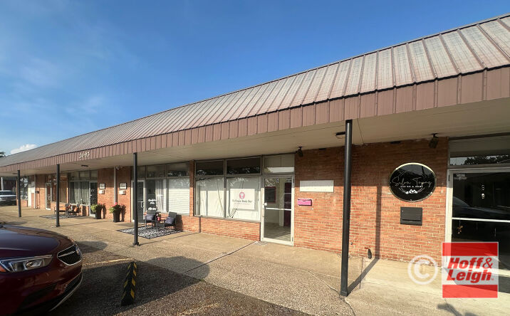 Pictures of Retail property located at 2695 N Haven Blvd, Cuyahoga Falls, OH 44223 for lease - image #1