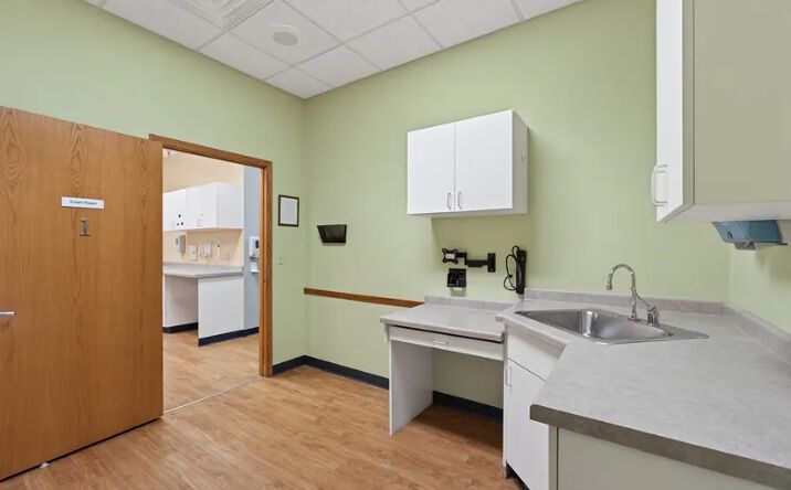 Pictures of Office property located at 1355 8th Street South, Wisconsin Rapids, WI 54494 for lease - image #1
