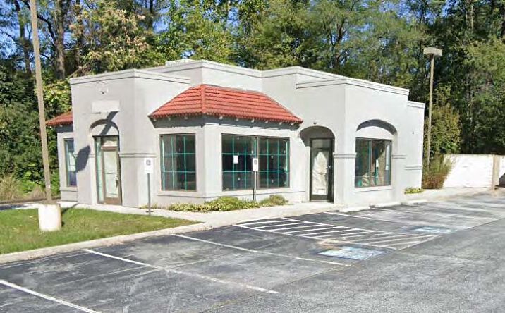 Pictures of Retail property located at 1551 S Market St, Elizabethtown, PA 17022 for lease - image #1