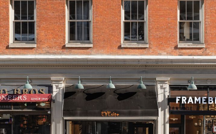 Pictures of Retail, Office property located at 111 S. 18th Street, Philadelphia, PA 19103 for lease - image #1