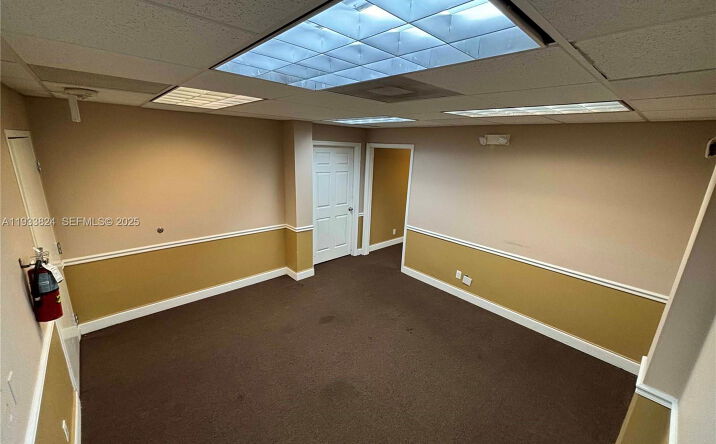 Pictures of Office property located at 2727 E Oakland Park Blvd Unit #103, Fort Lauderdale, FL 33306 for lease - image #1