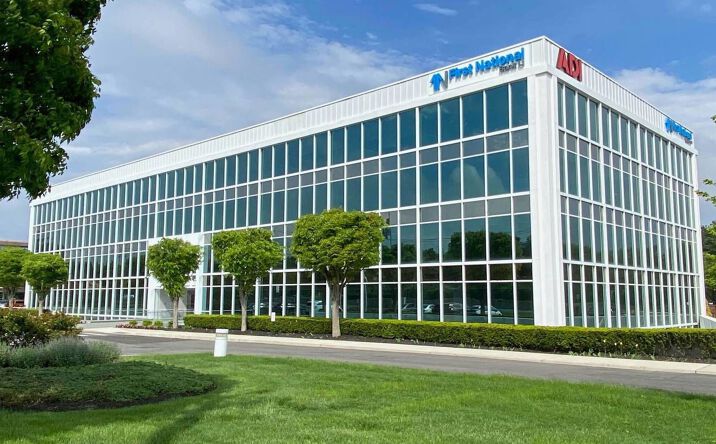 Pictures of Office property located at 275 Broadhollow Rd, Melville, NY 11747 for lease - image #1
