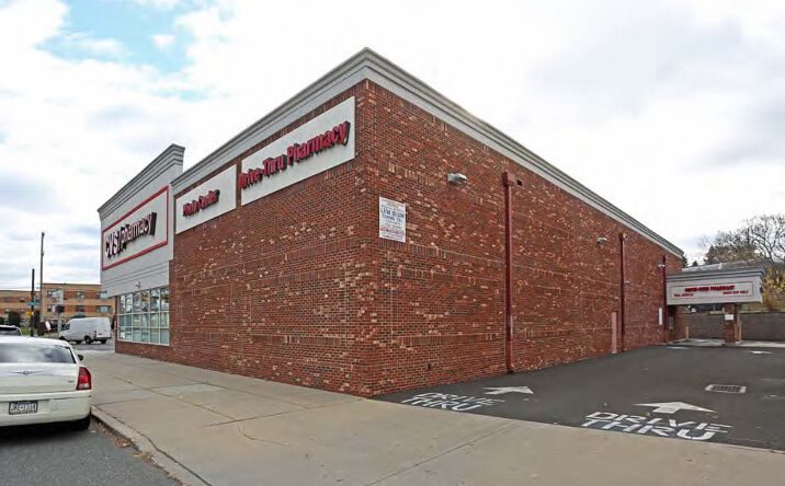 Pictures of Retail property located at 7720 Bustleton Ave, Philadelphia, PA 19152 for lease - image #1