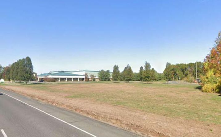 Pictures of Retail, Land property located at 1404 Blue Hills Ave, Bloomfield, CT 06002 for lease - image #1