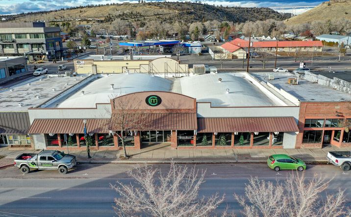 Pictures of Retail property located at 178 SW 5th St, Madras, OR 97741 for lease - image #1